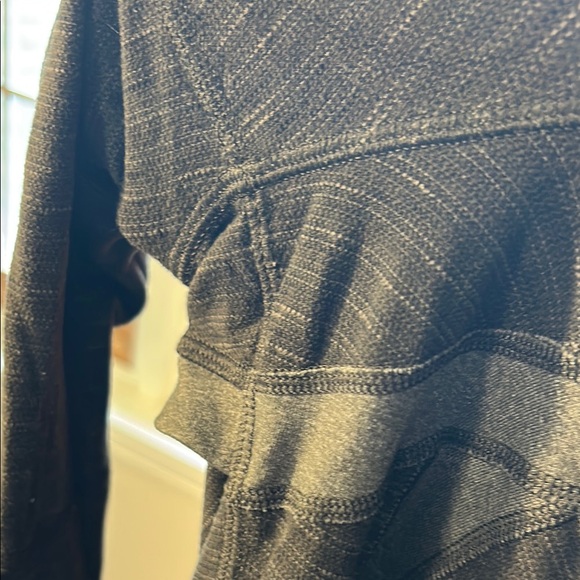 Lululemon Define Jacket - Picture 2 of 4